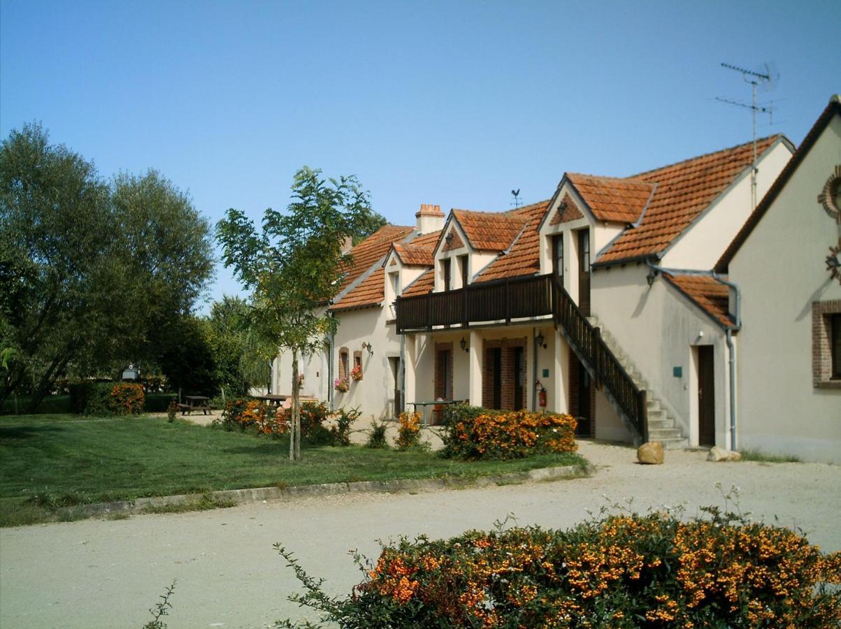 Auberge Du Tranchoir Nevoy Bagian luar foto